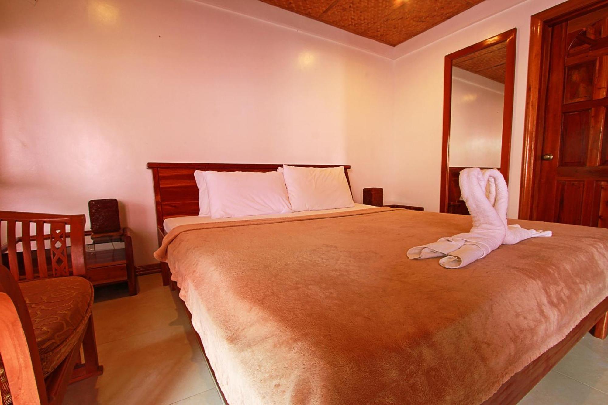Hotel Nigi Nigi Nu Noos 'E' Nu Nu Noos Balabag  Esterno foto